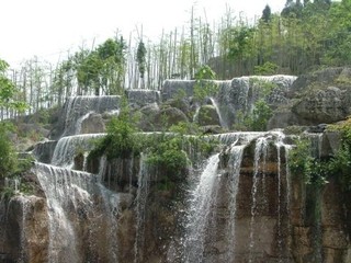 石林瀑布