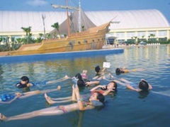 <strong><中国死海1日></strong>水上狂欢