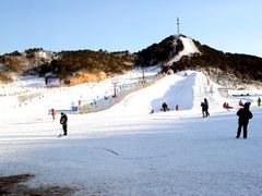 [春节]<怀北滑雪场汽车1日>全天急速滑雪