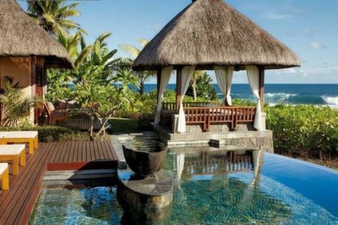 求斯-香缇莫里斯酒店双飞5晚8日游 国际五星,上