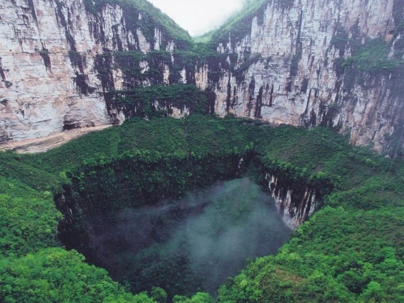 奉节天坑地缝
