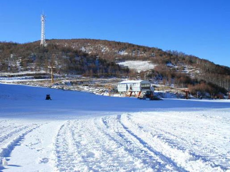 张家口长城岭滑雪场图片